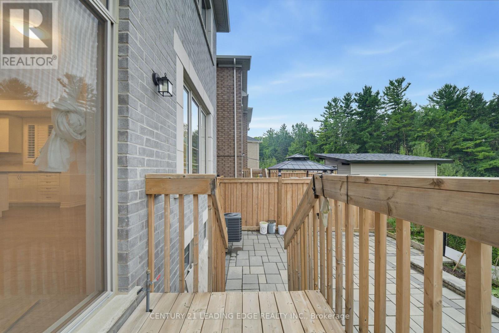 28 Liam Lane Property Photo 37