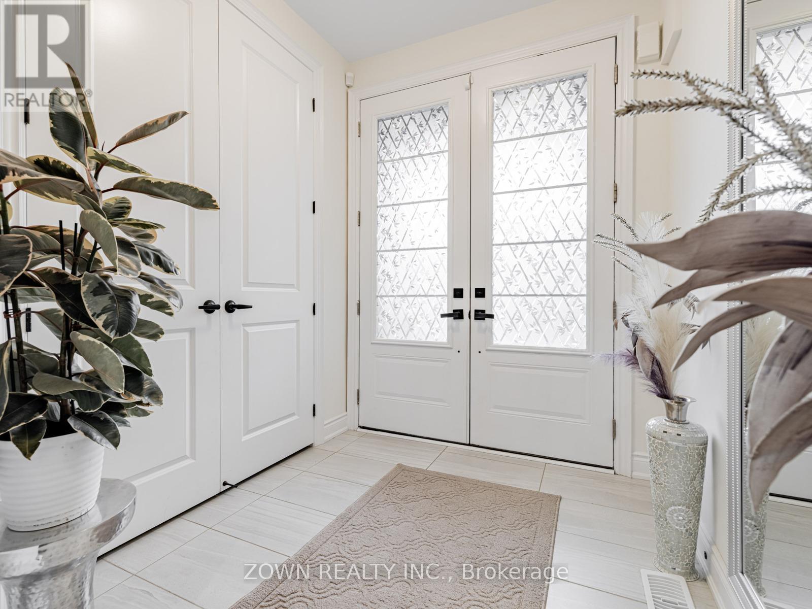 1352 Blackmore Street Property Photo 3