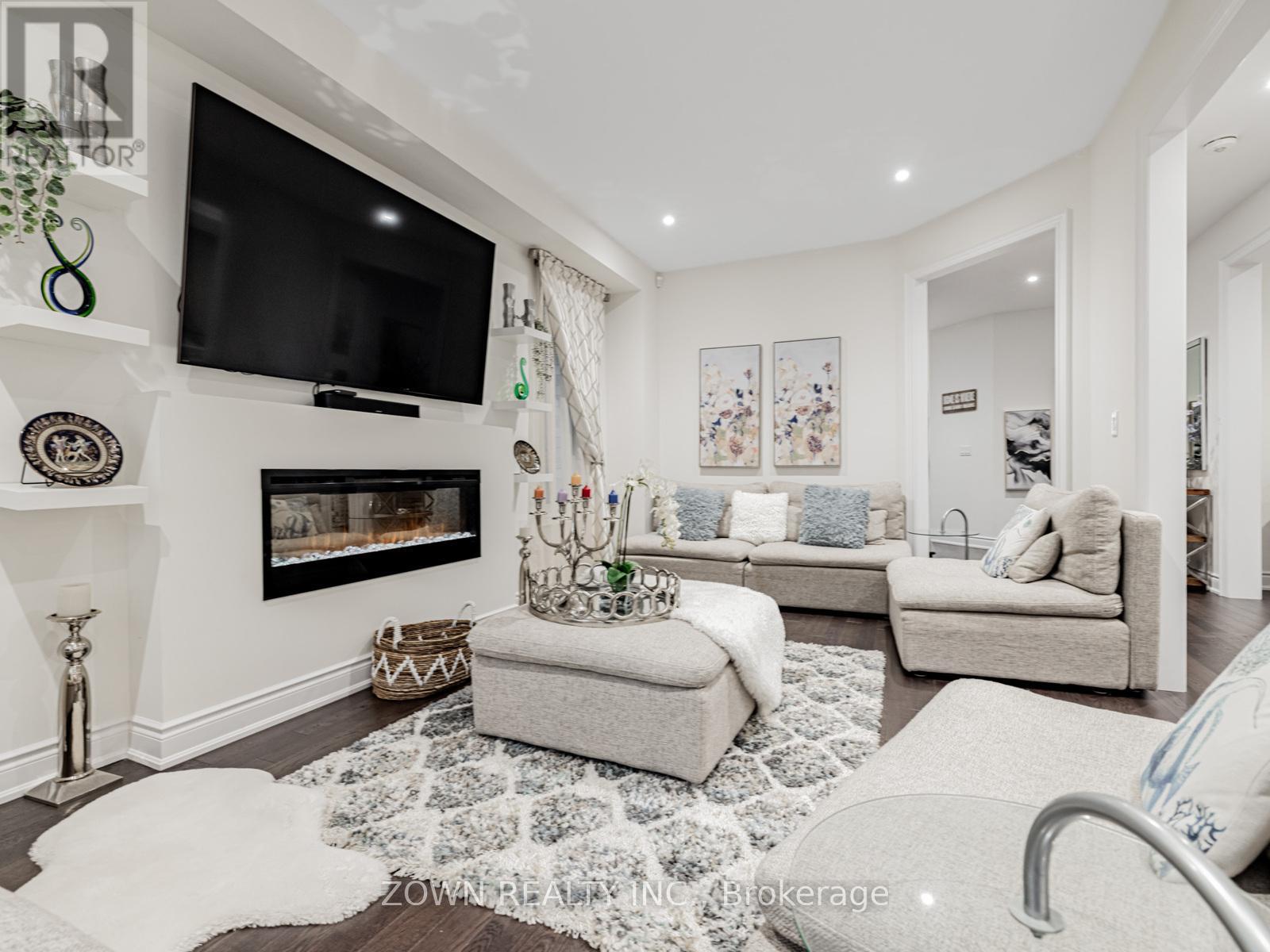 1352 Blackmore Street Property Photo 10
