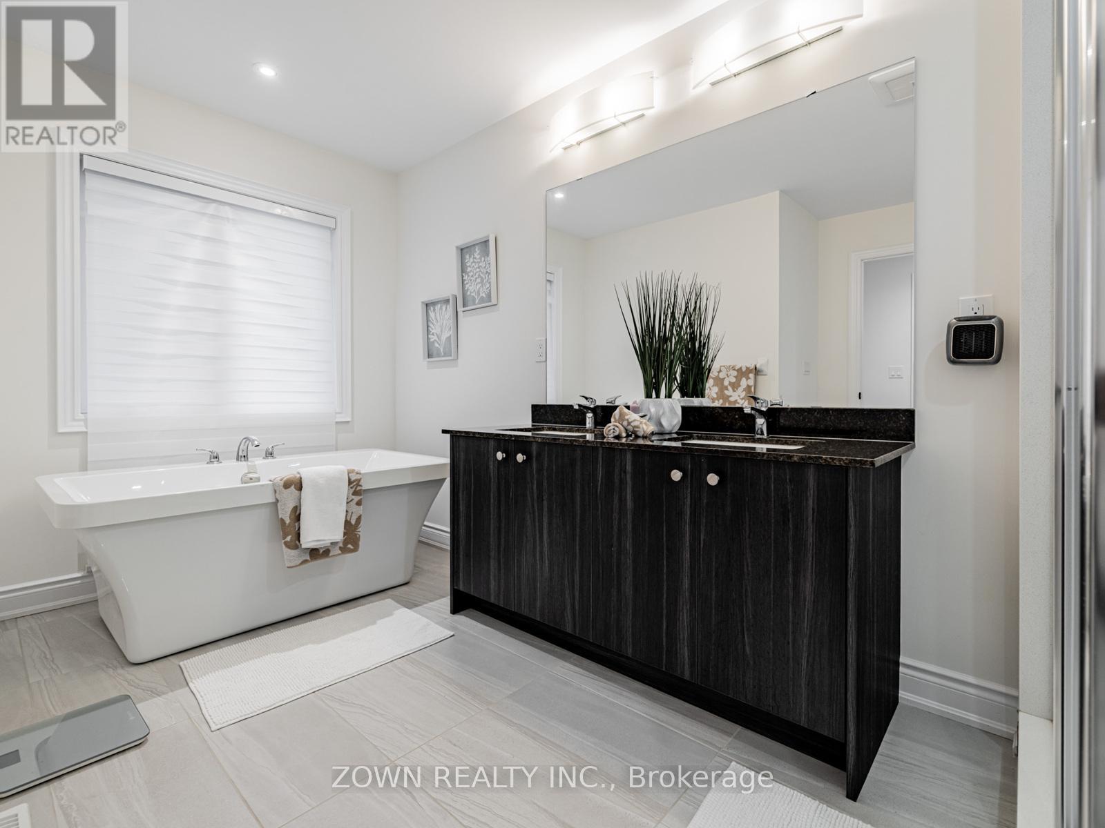 1352 Blackmore Street Property Photo 21