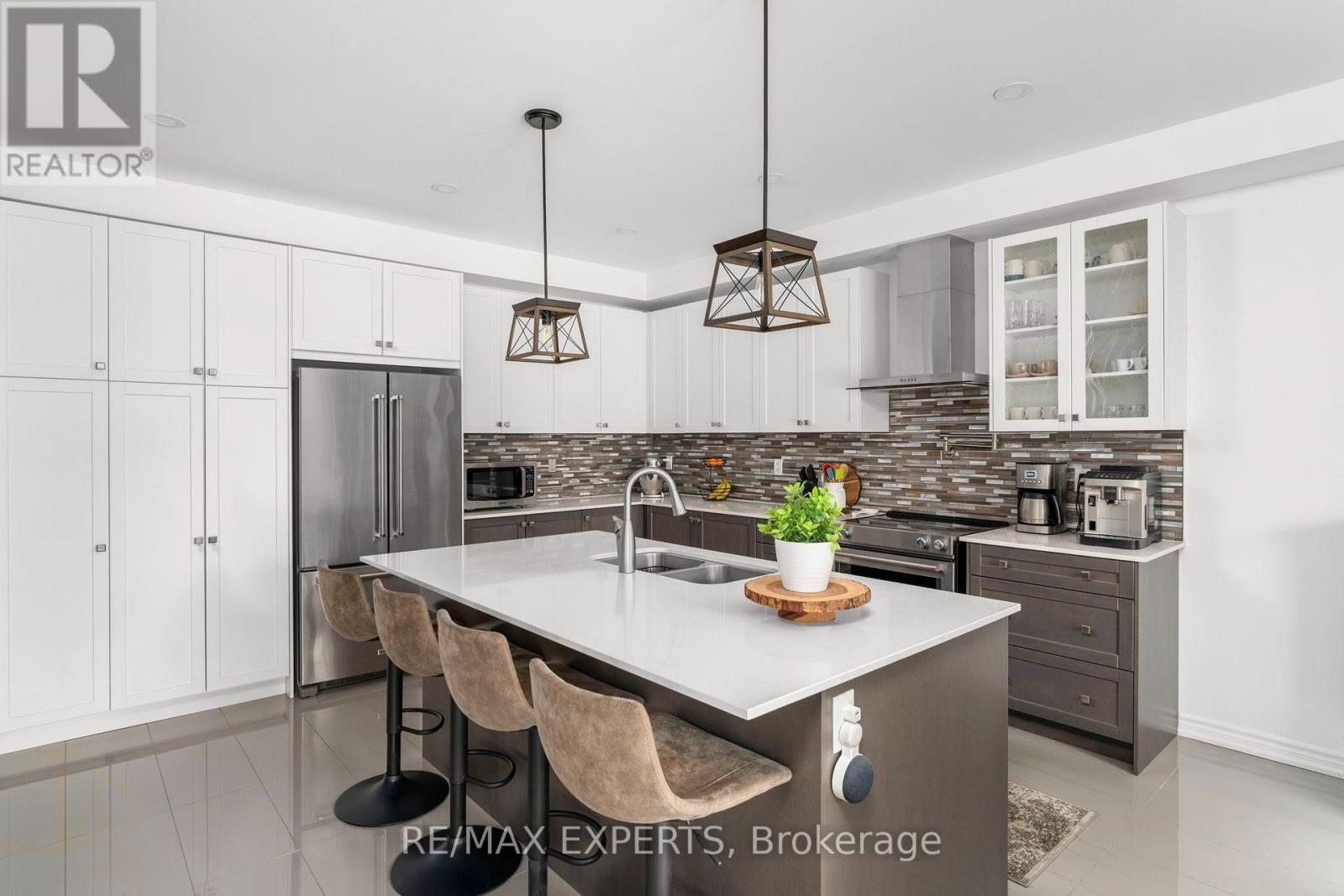 20 Hackett Street Property Photo 14