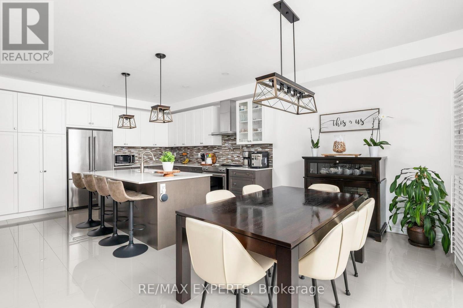 20 Hackett Street Property Photo 21