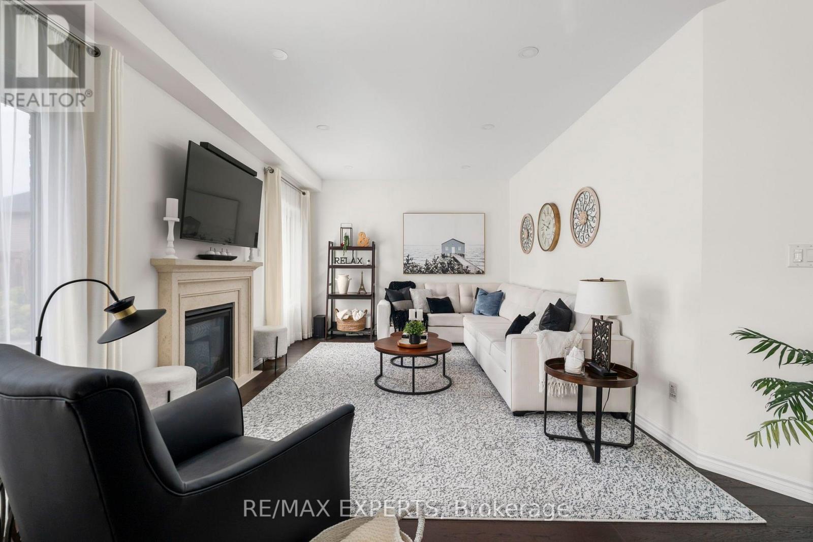 20 Hackett Street Property Photo 25