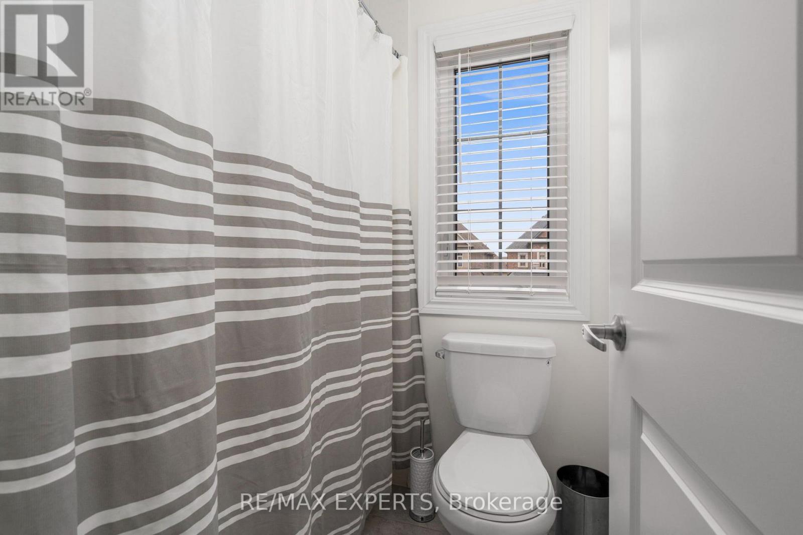 20 Hackett Street Property Photo 38