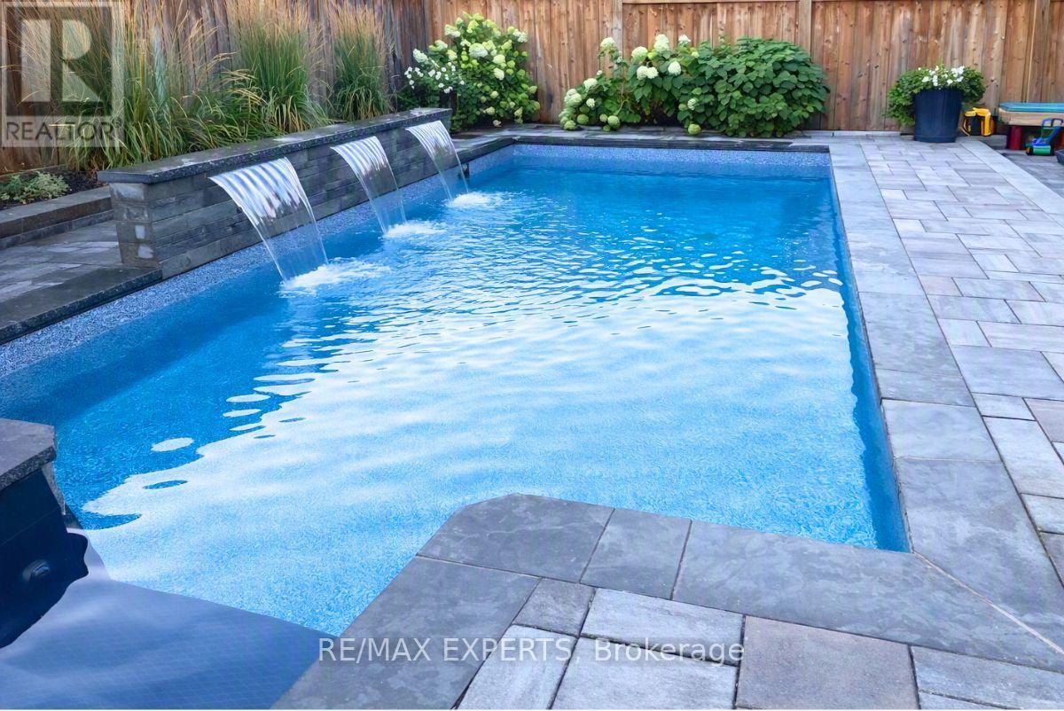 20 Hackett Street Property Photo 48
