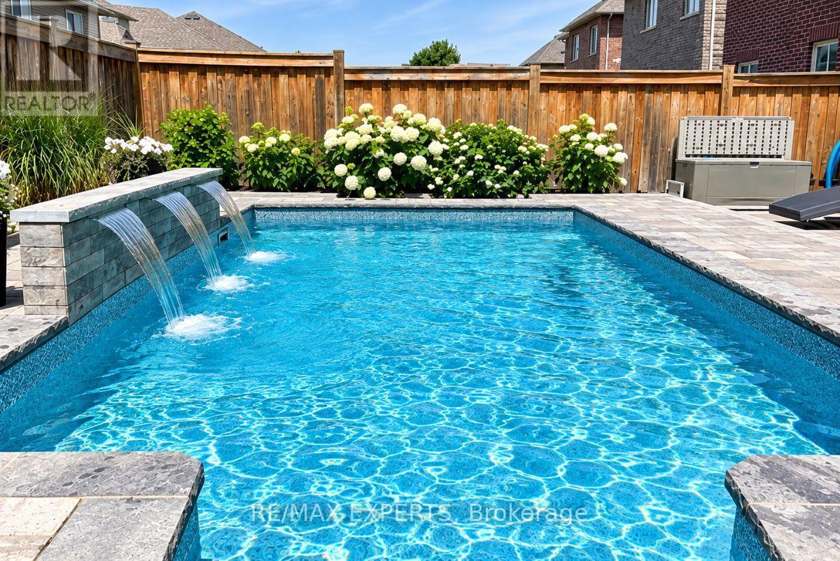 20 Hackett Street Property Photo 49