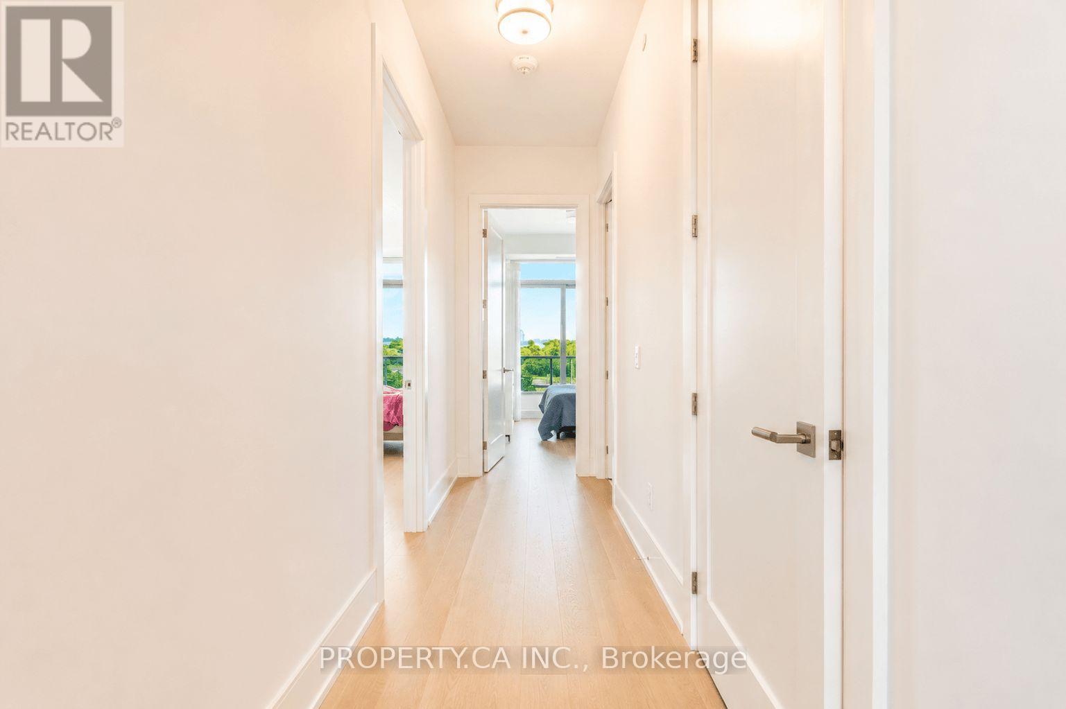 422 - 399 Royal Orchard Boulevard Property Photo 28