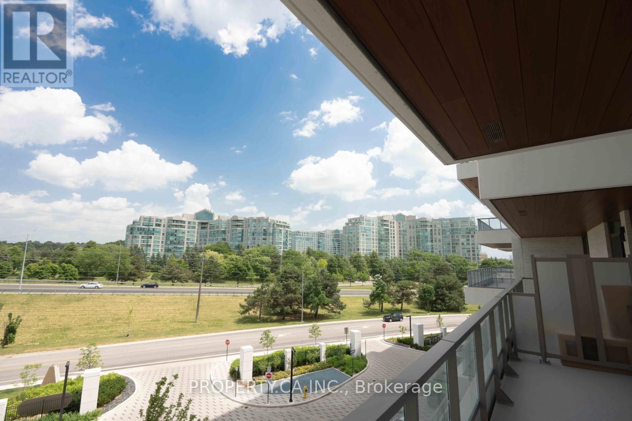 422 - 399 Royal Orchard Boulevard Property Photo 35