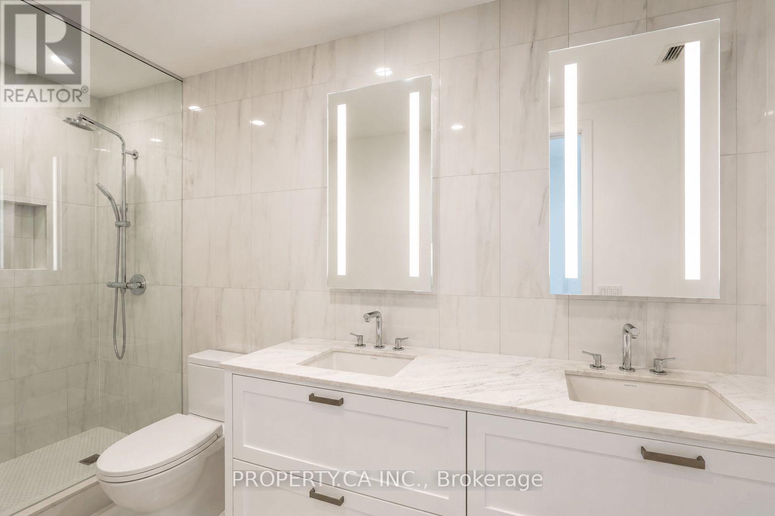 422 - 399 Royal Orchard Boulevard Property Photo 36