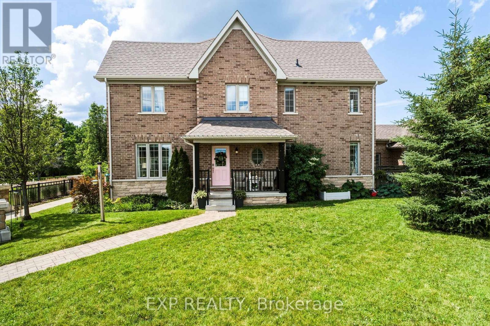 7 VITA STEPHANIE COURT Property Photo 1