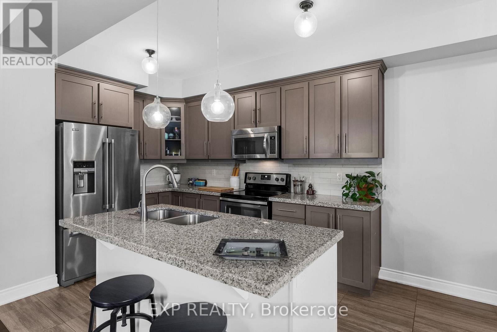 7 Vita Stephanie Court Property Photo 10