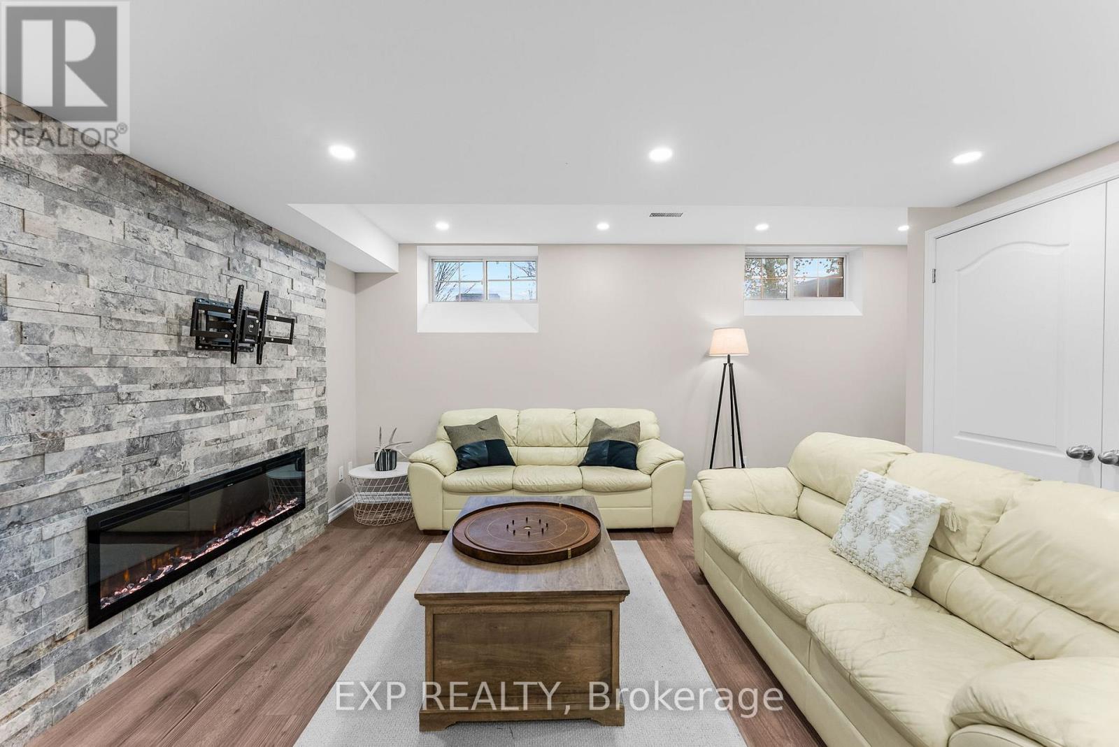 7 Vita Stephanie Court Property Photo 37