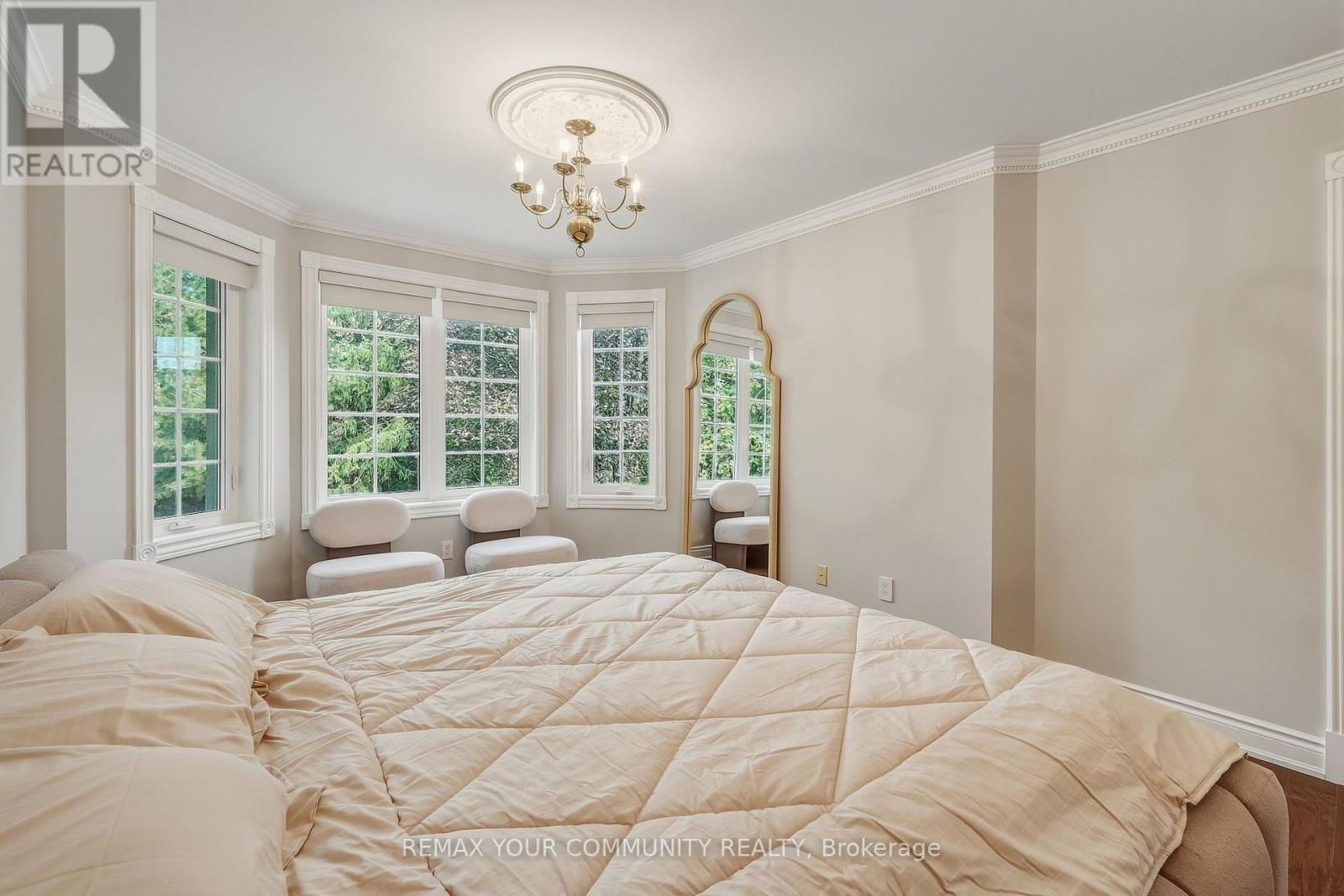 176 Old Surrey Lane Property Photo 24