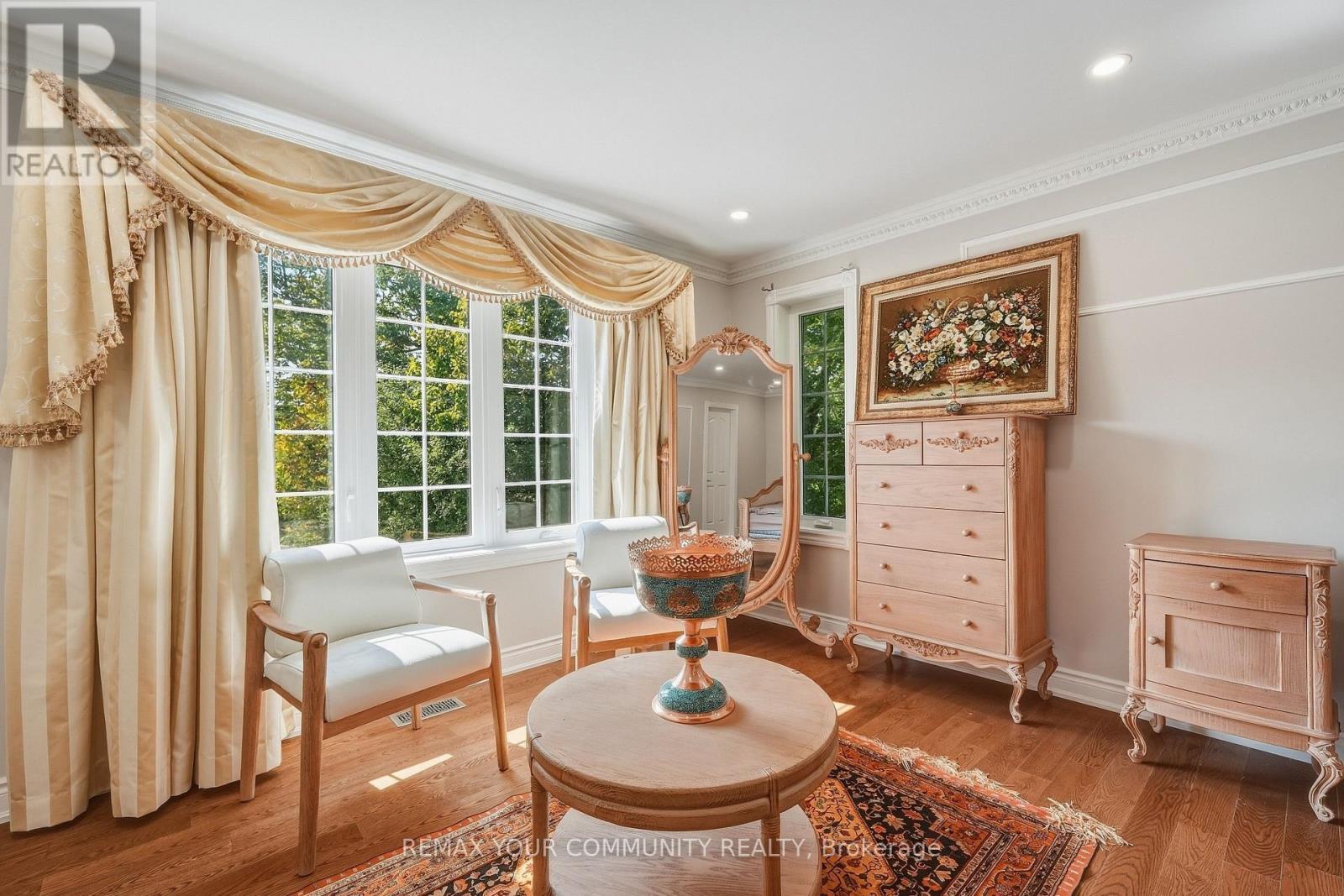 176 Old Surrey Lane Property Photo 32