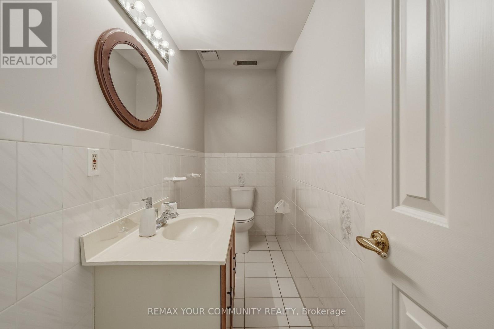 176 Old Surrey Lane Property Photo 35