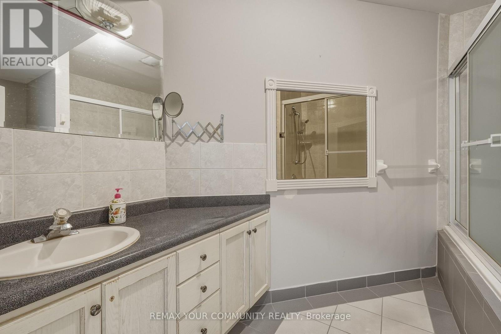 176 Old Surrey Lane Property Photo 42
