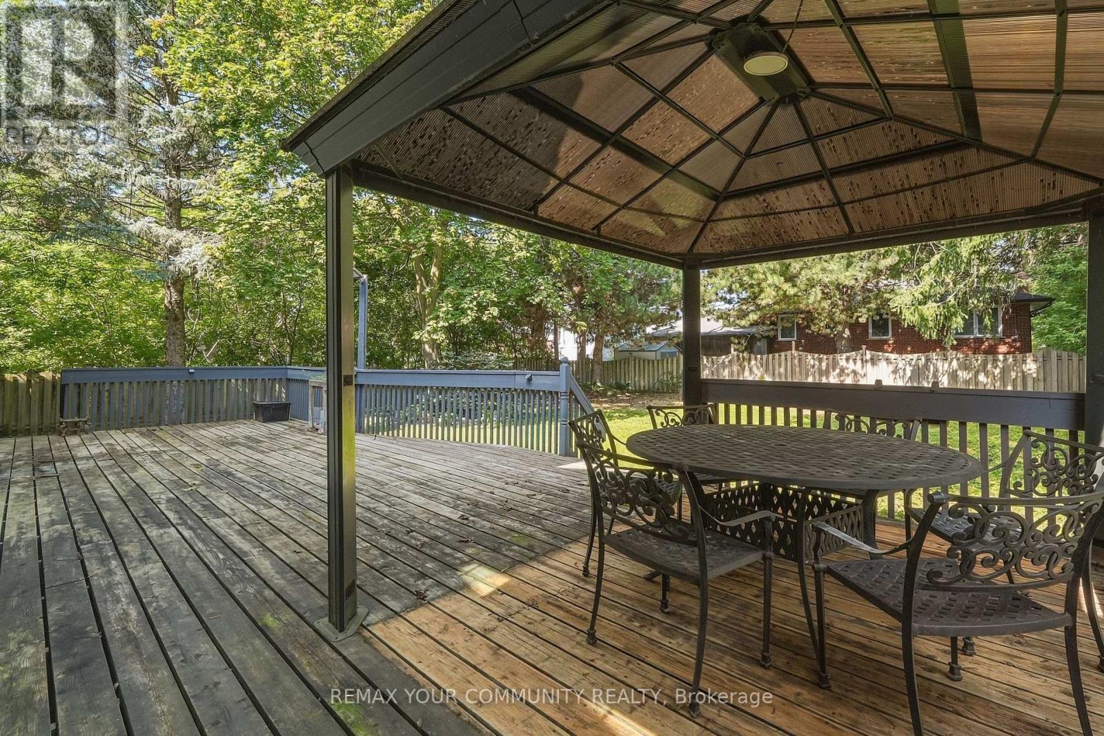 176 Old Surrey Lane Property Photo 43