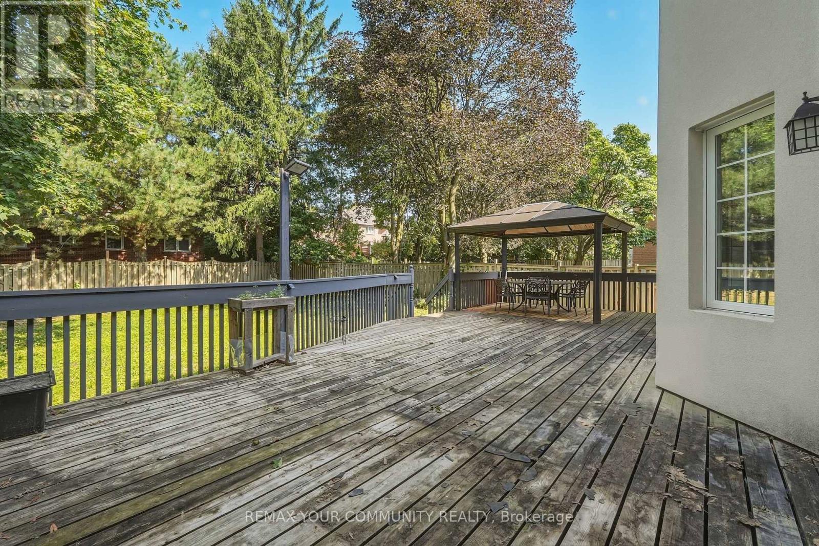 176 Old Surrey Lane Property Photo 44