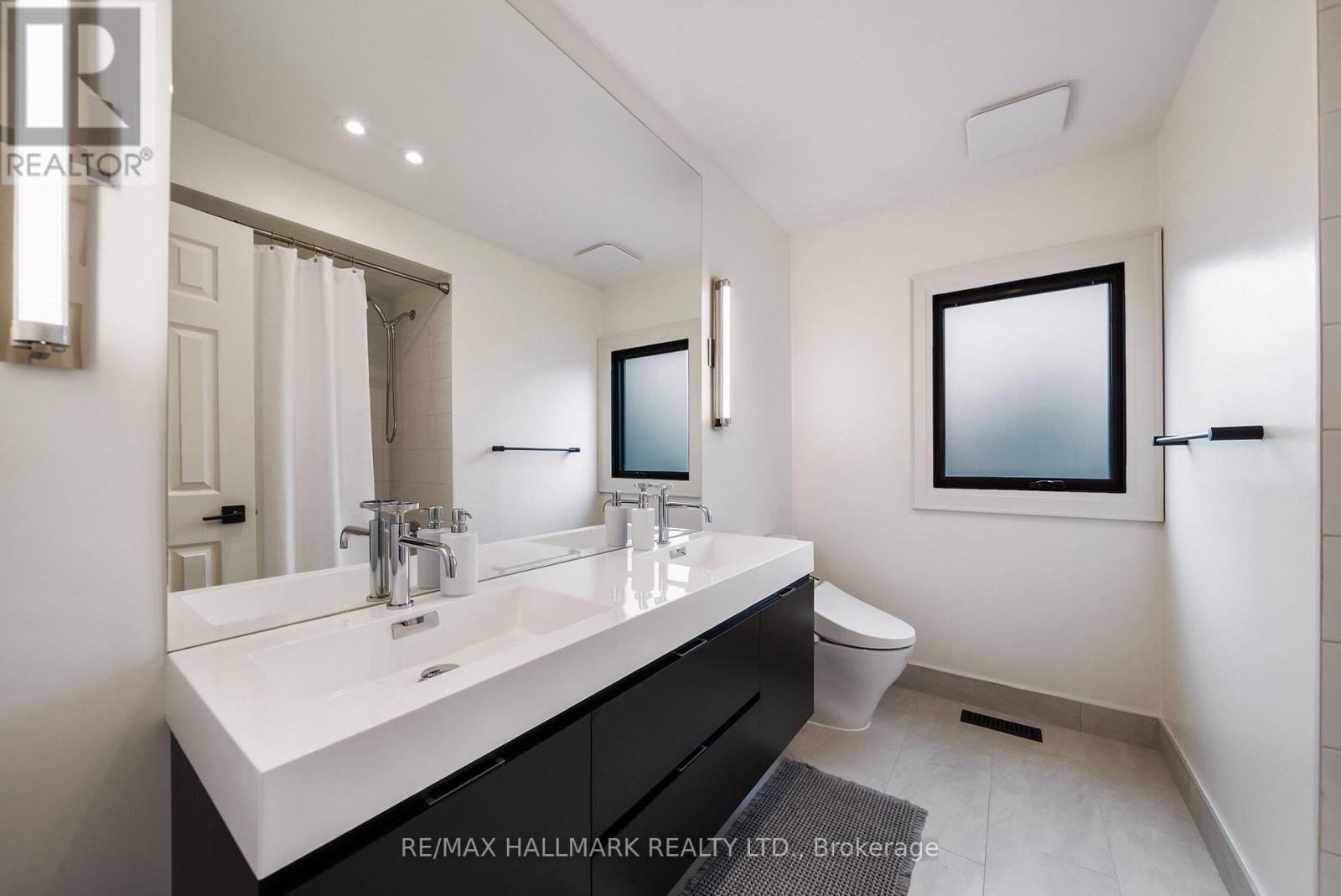 54 Theobalds Circle Property Photo 28