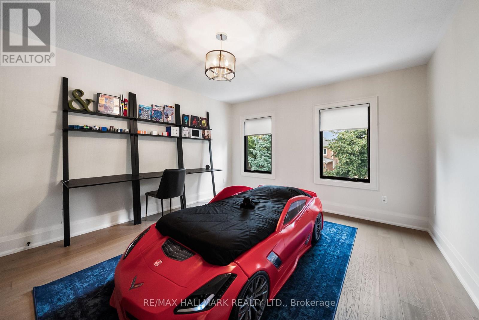 54 Theobalds Circle Property Photo 29