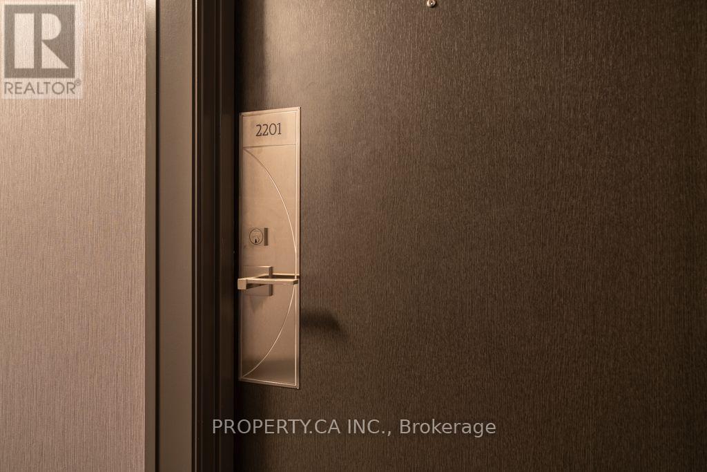 2201 - 3700 Highway 7 Property Photo 20