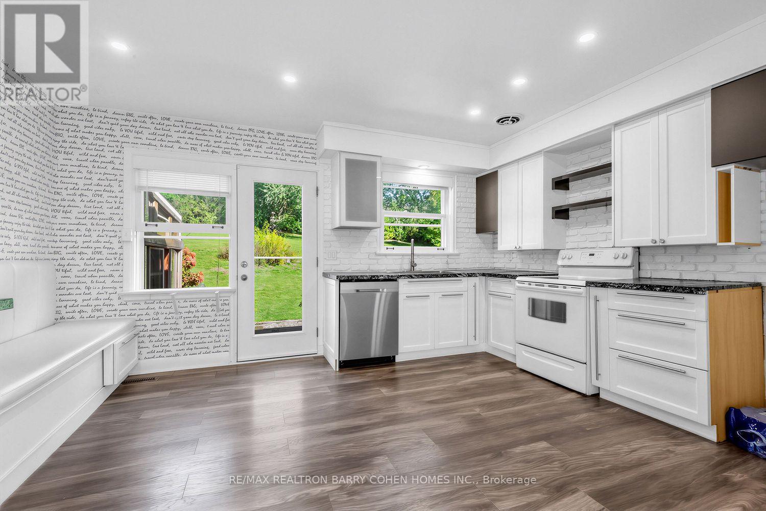 19 Oakbank Road Property Photo 13