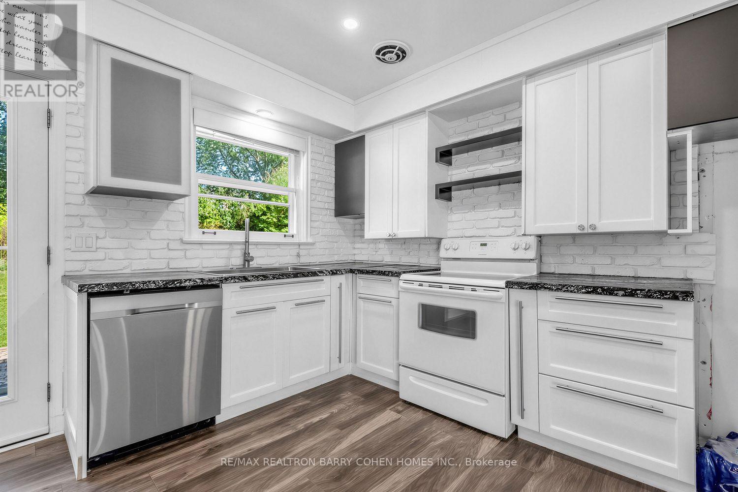 19 Oakbank Road Property Photo 15