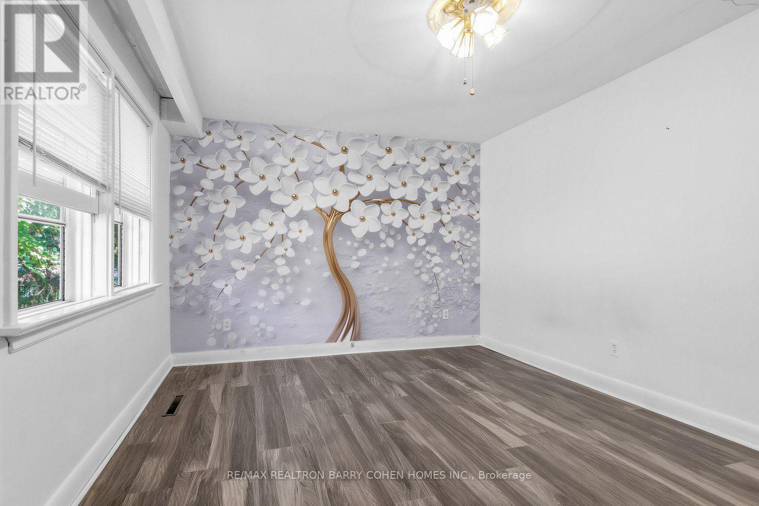 19 Oakbank Road Property Photo 21