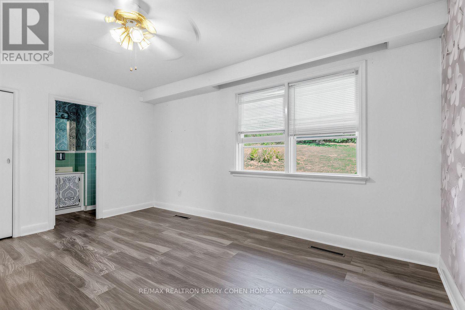 19 Oakbank Road Property Photo 22