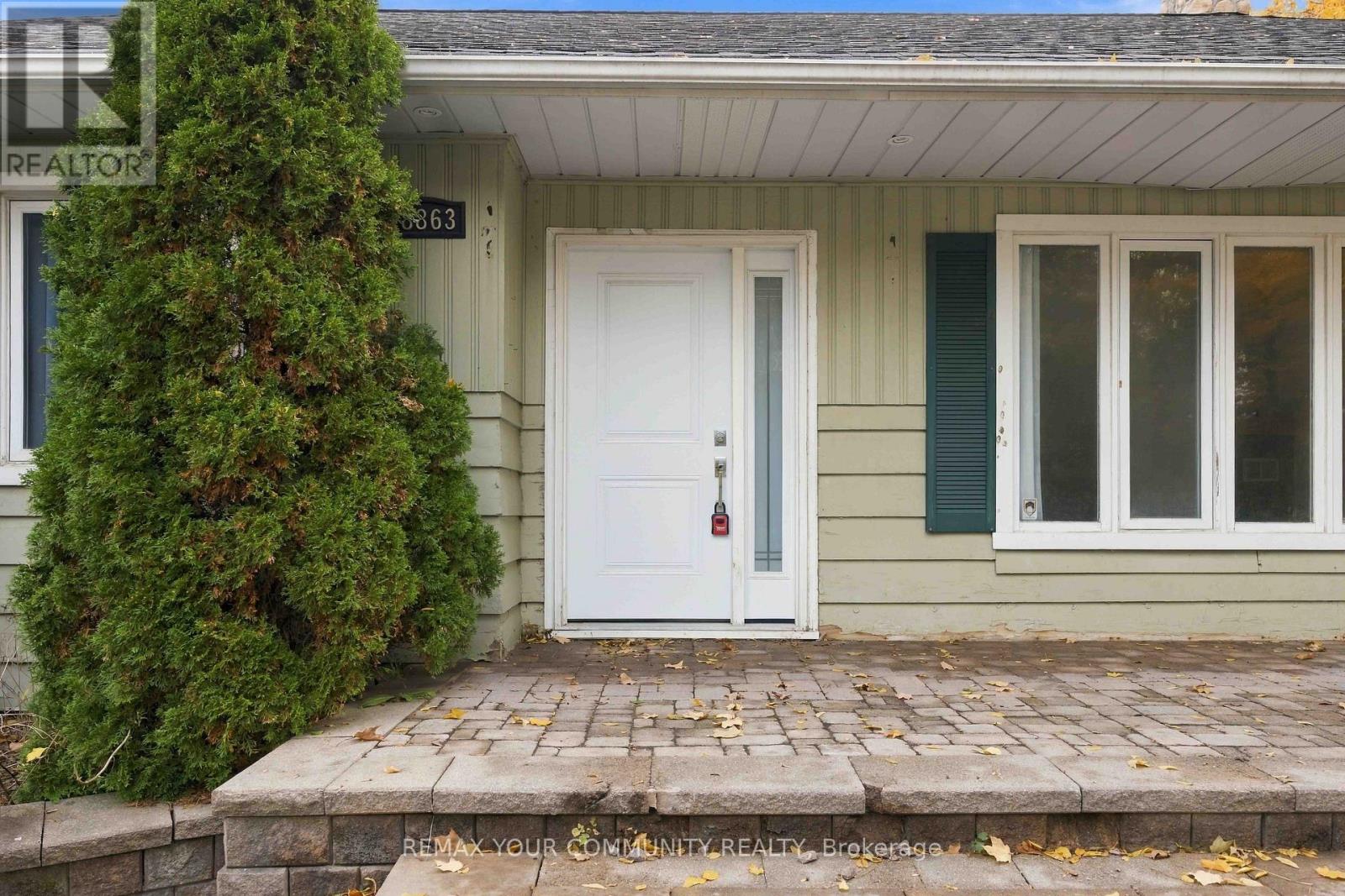 18863 Leslie Street Property Photo 3