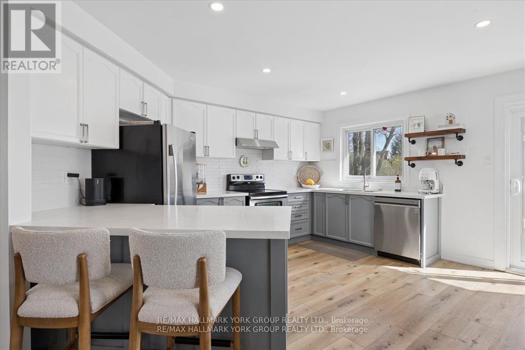 195 King Street Property Photo 12