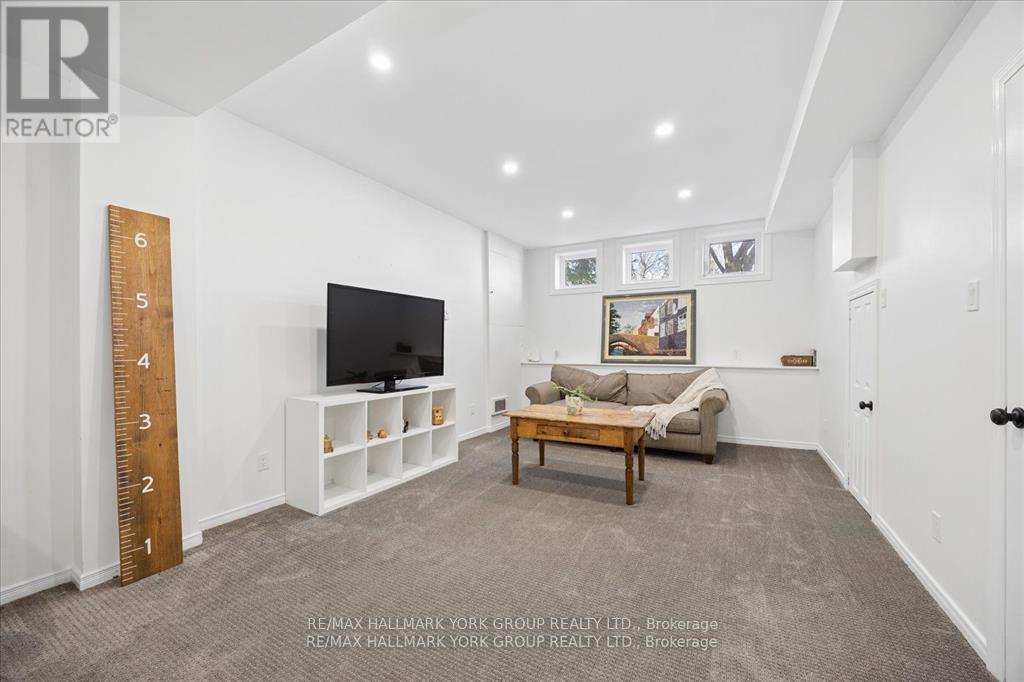 195 King Street Property Photo 25