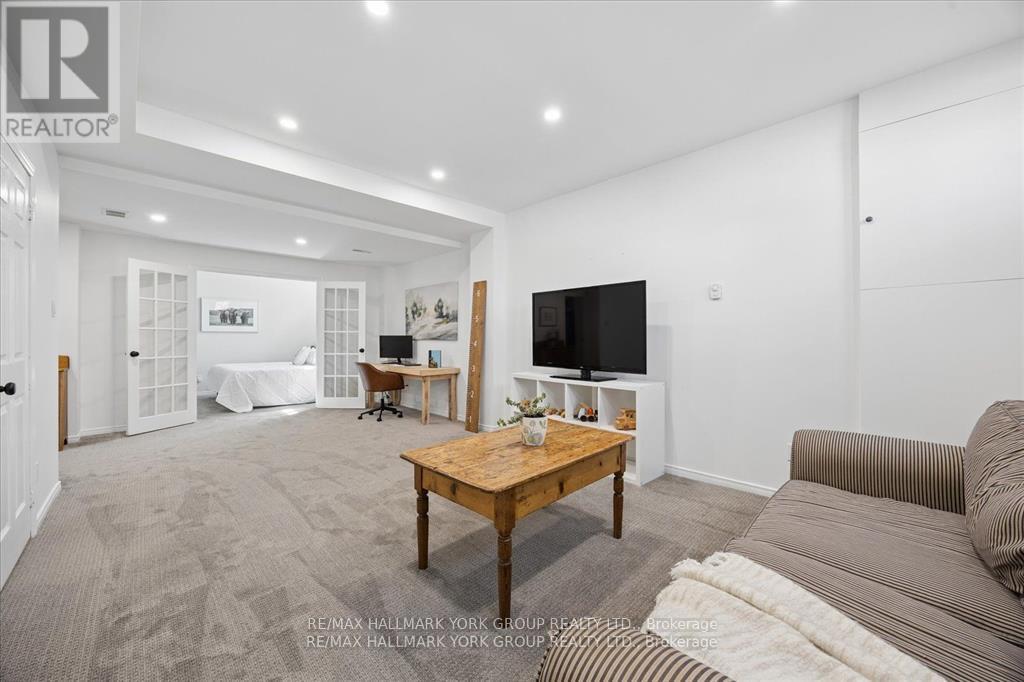 195 King Street Property Photo 27