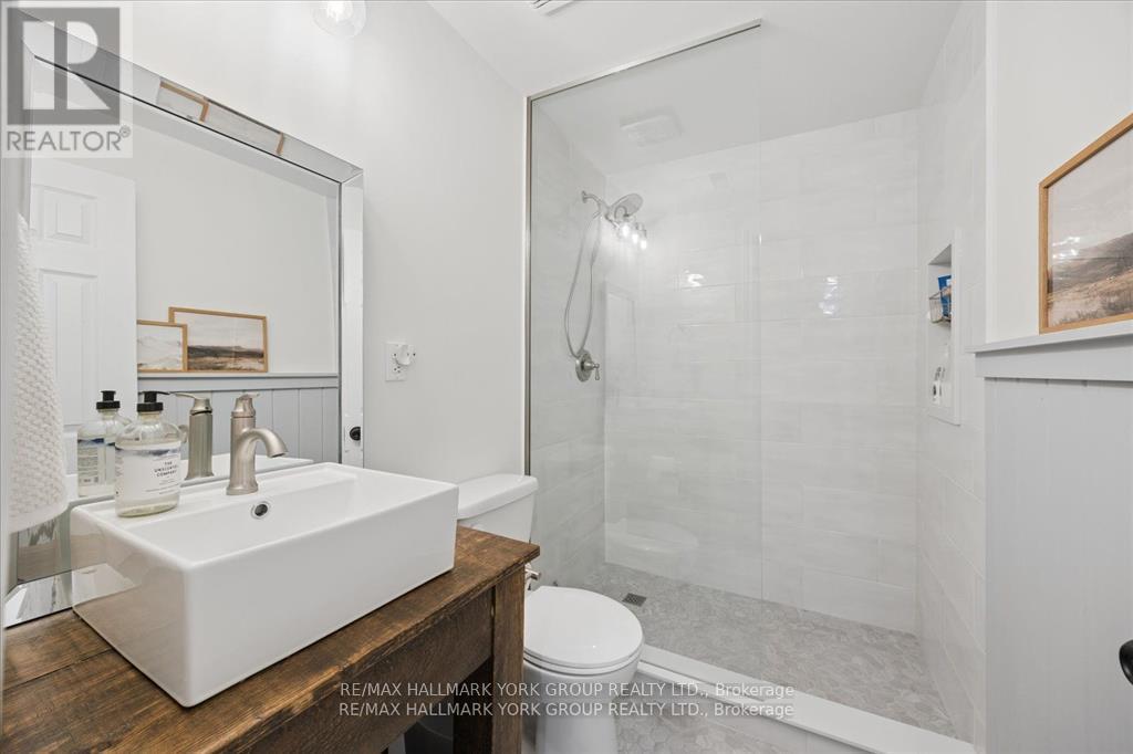 195 King Street Property Photo 28