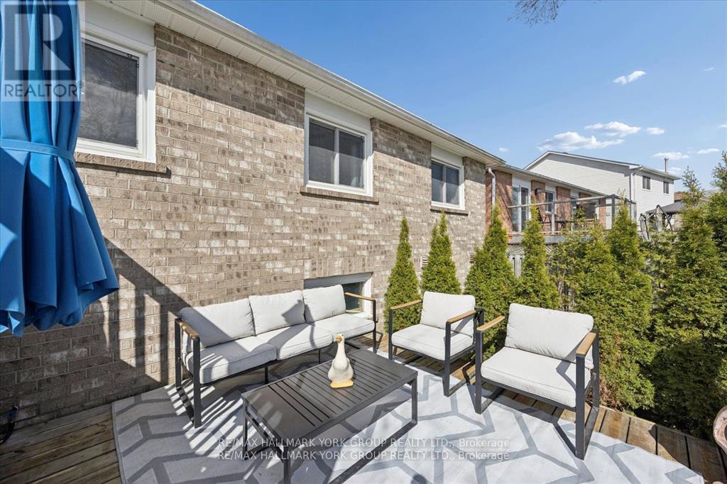 195 King Street Property Photo 34