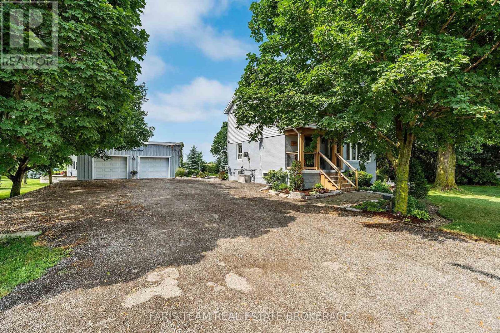 300 Juliana Road Property Photo 5