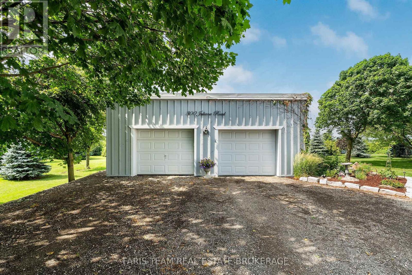 300 Juliana Road Property Photo 6
