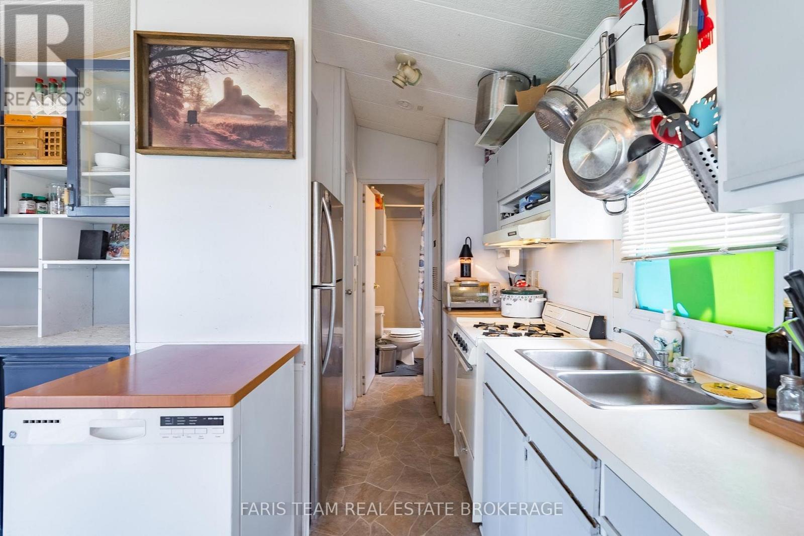 300 Juliana Road Property Photo 47
