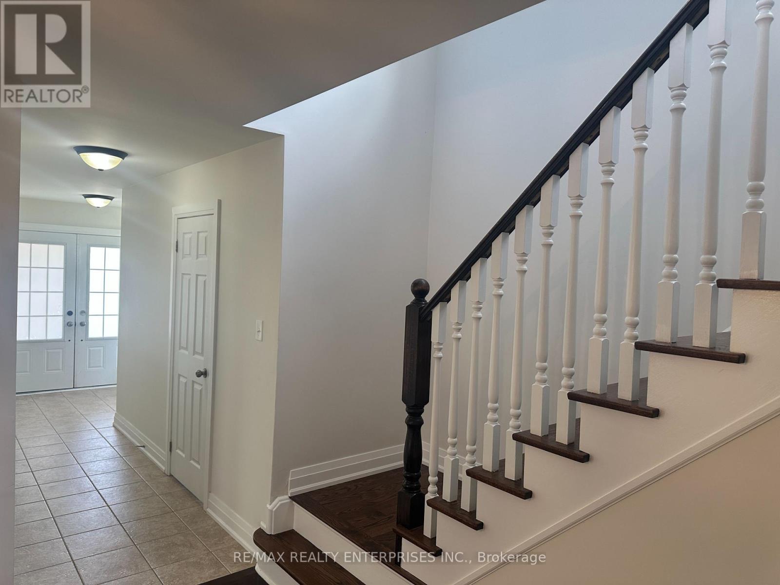2 Summit Drive Property Photo 9