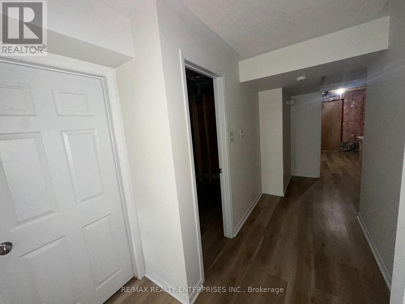 2 Summit Drive Property Photo 28