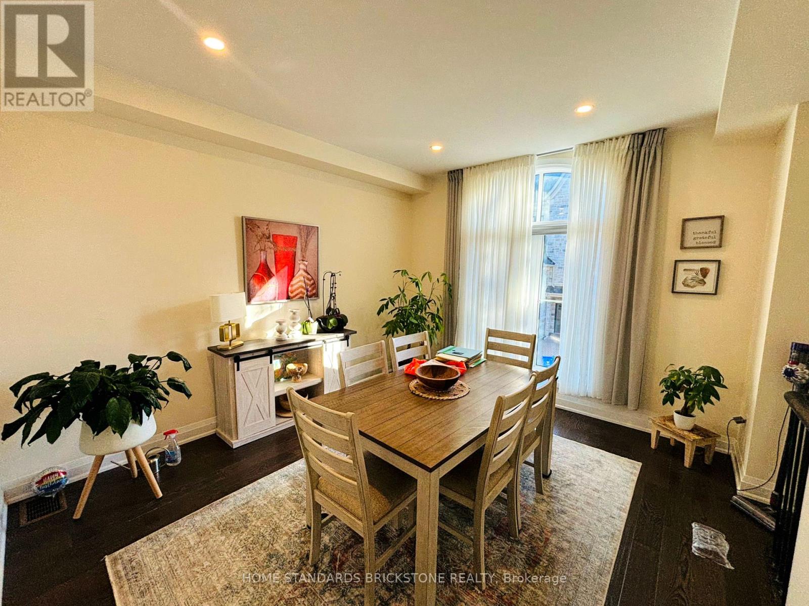 52 Duncombe Lane Property Photo 9