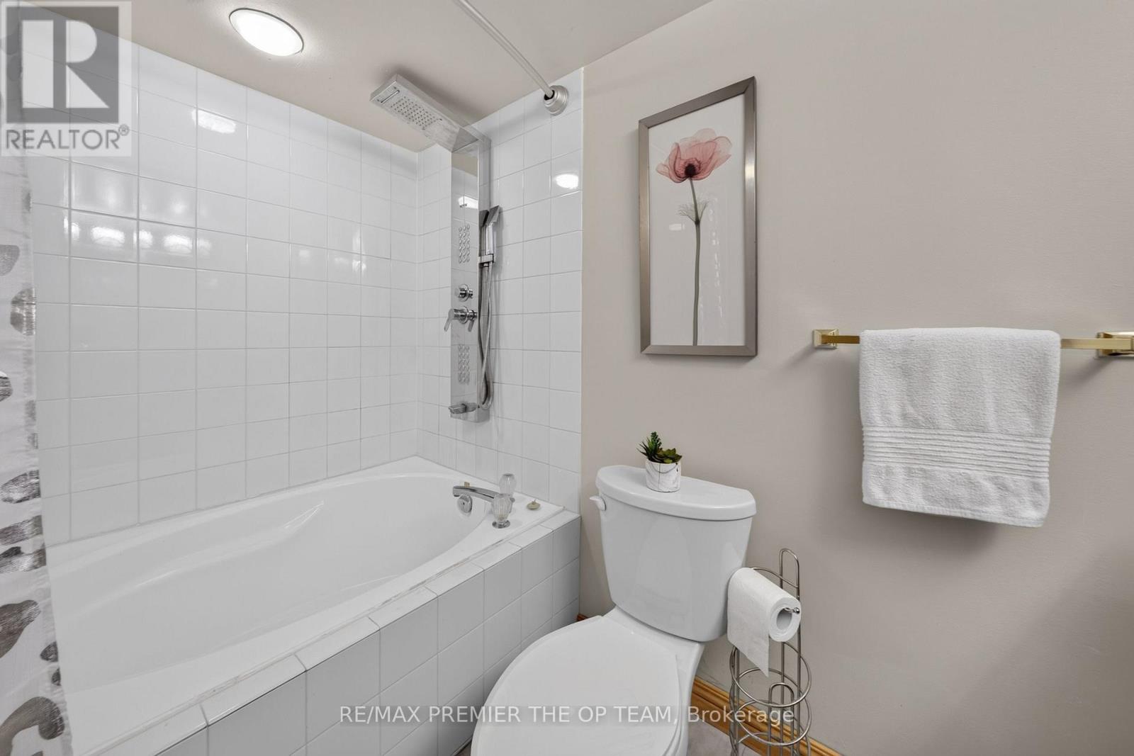 404 - 100 Arbors Lane Property Photo 26
