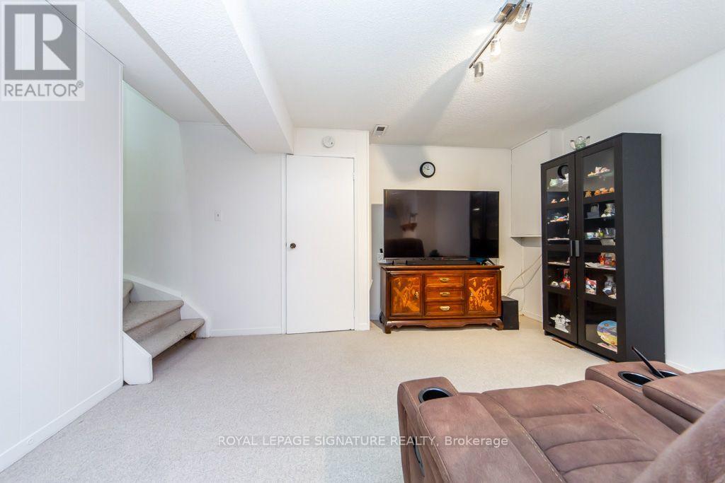 28 Augusta Court Property Photo 23