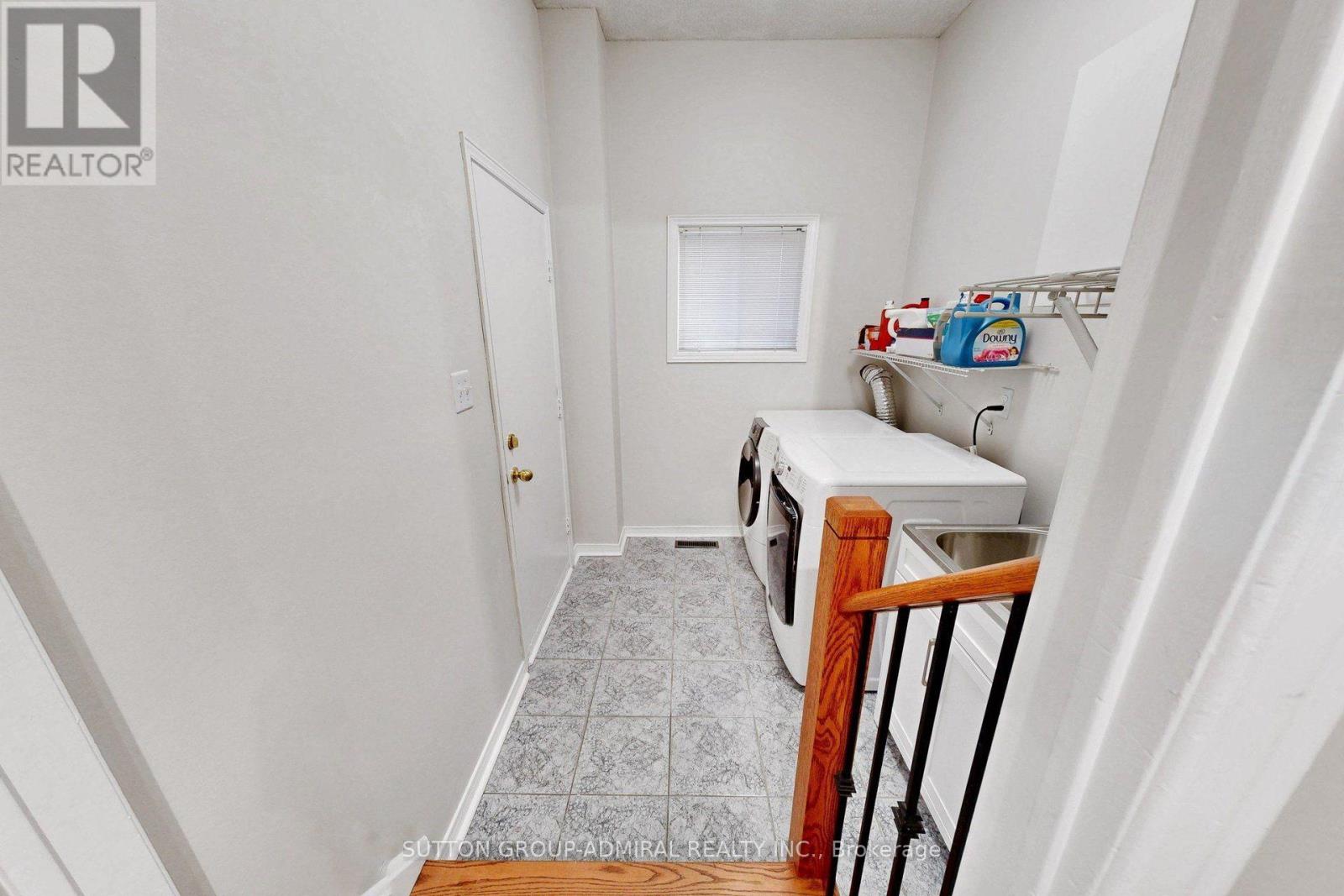43 Berwick Crescent Property Photo 6