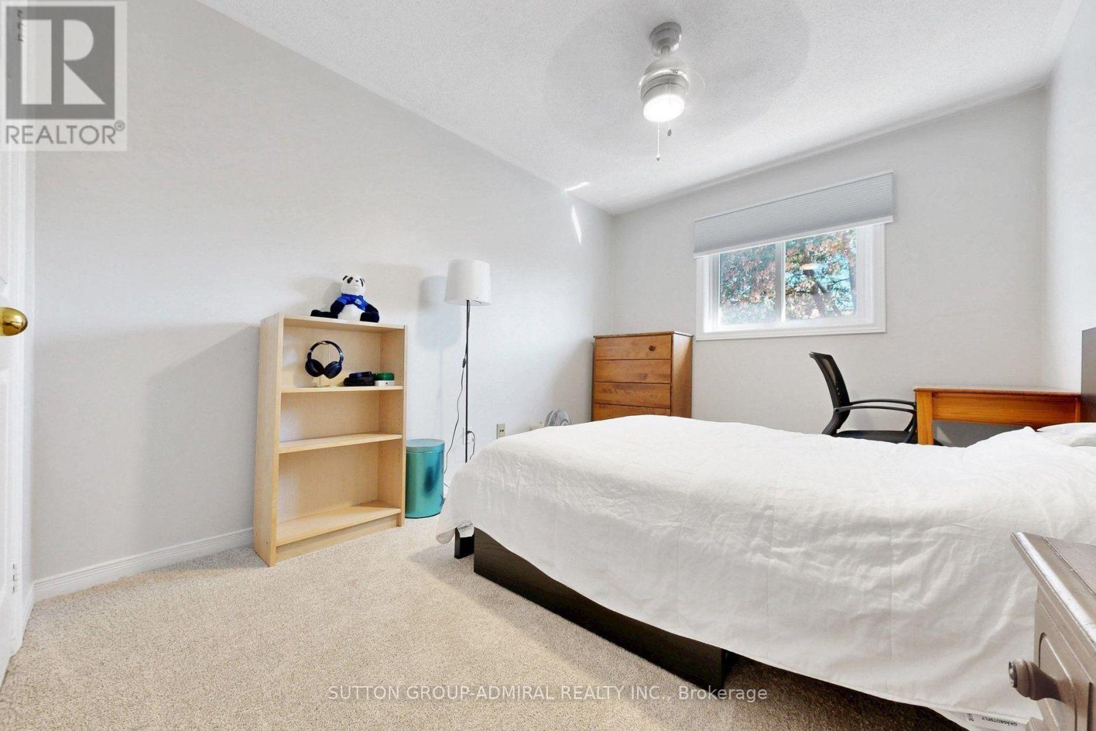 43 Berwick Crescent Property Photo 28