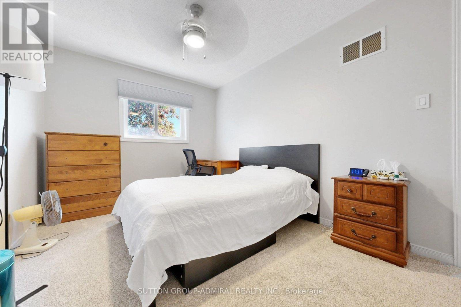 43 Berwick Crescent Property Photo 29