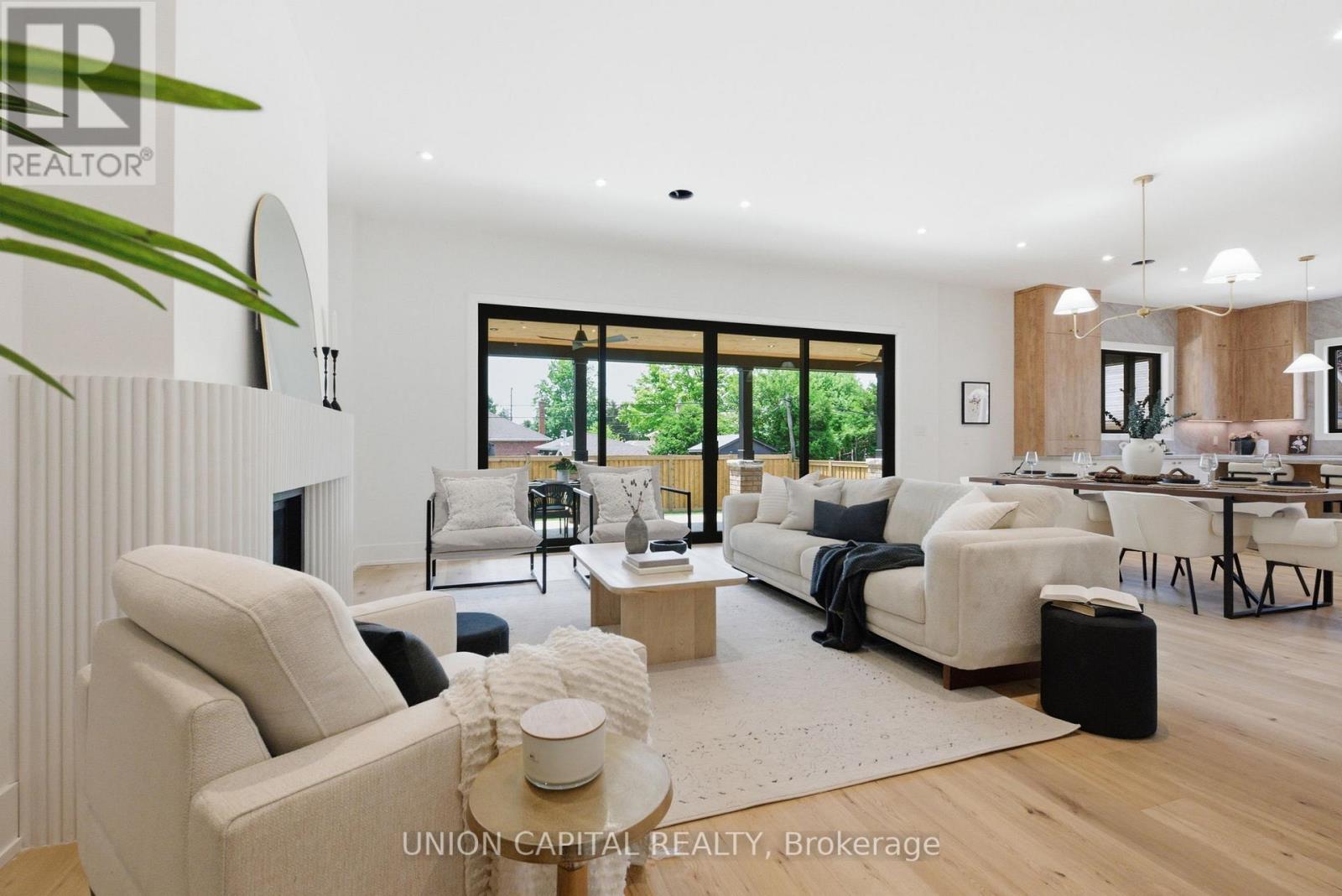 106 Hawthorn Avenue Property Photo 2