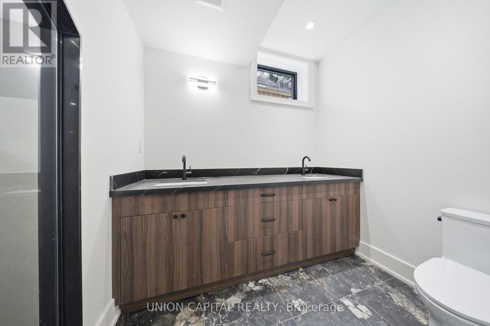 106 Hawthorn Avenue Property Photo 38