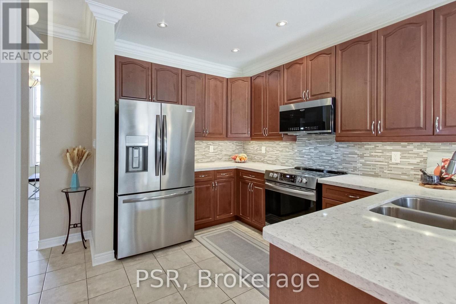 9 White Beach Crescent Property Photo 16