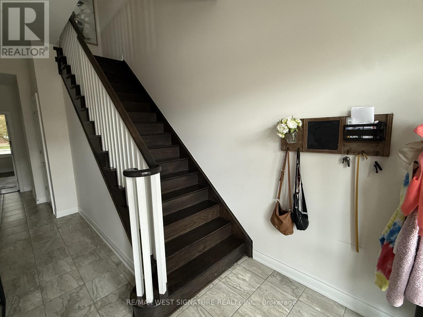 31 Caliber Court Property Photo 4
